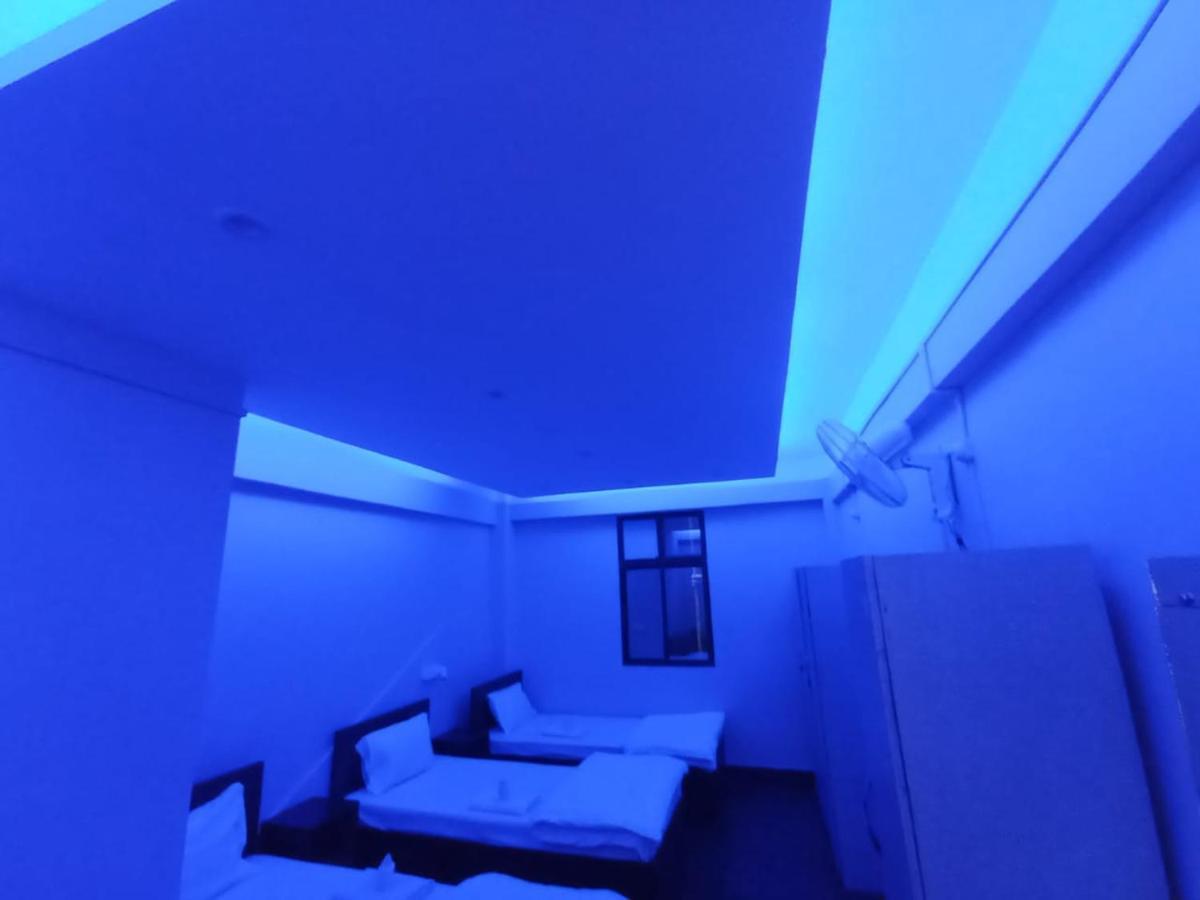 Oyo Thangal Hotel อิมฟัล ภายนอก รูปภาพ